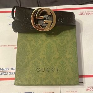 Black Signature Gucci Belt Gold Buckle